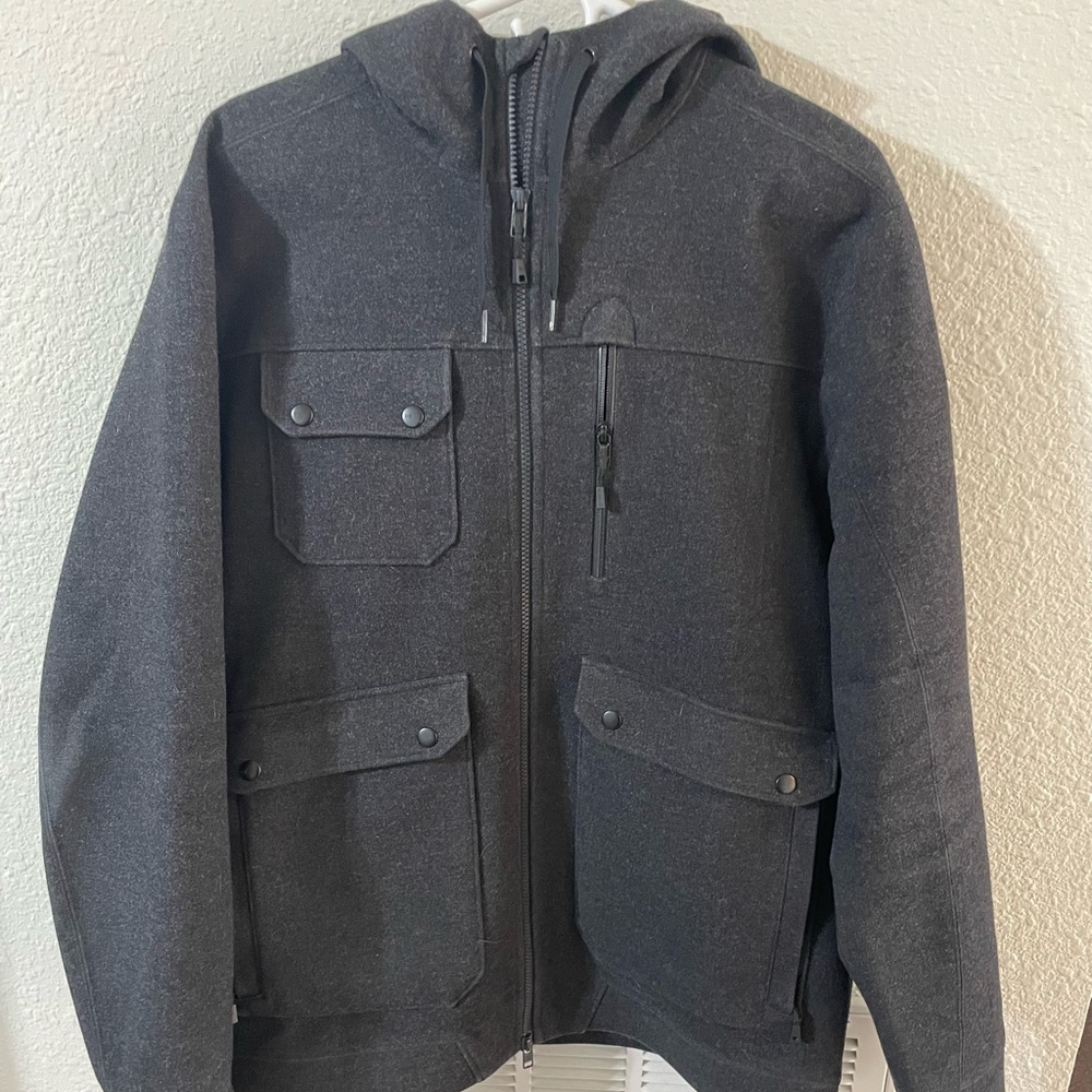 Under armor wool winter jacket used but great condition